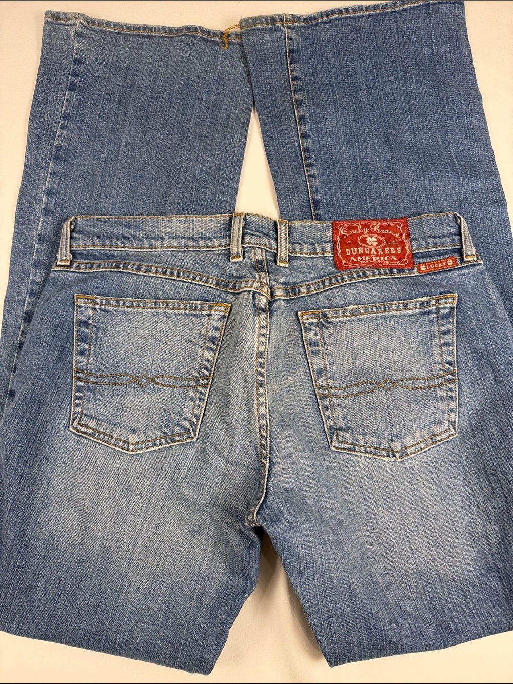 🍀Lucky Brand Classic Denim Boot Cut Jeans Size 10/30